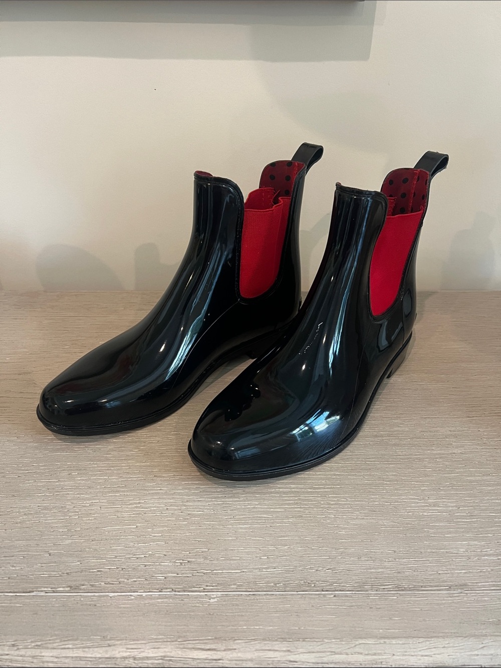 Women’s Ralph Lauren Tally-Bo-Rai short rain boot 11 black and red booties UGA